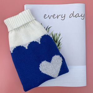 Suéteres para Perros de Moda Personalizados al por Mayor de Fábrica, Ropa de Invierno Cálida Tejida para Mascotas, 100% Acrílico, Diseño Moderno y Lindo, Abrigo para Perros y Gatos - Product Image 2