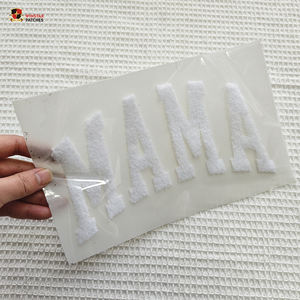 Nueva Tendencia 2026: Parches Termoadhesivos de Letras de Chenilla Mini Mama Fluff Personalizados al por Mayor para Ropa y Camisetas - Product Image 1