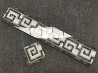 Carreaux de bordure de salon en céramique de porcelaine 200x800 ou 150x800 mm, carreaux de plinthe en marbre doré, motifs de bordure de sol