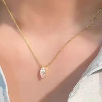 Kadınlar için Markiz Kübik Zirkonya Kolye Kolye, 11mm, Altın Kaplama Pirinç Zarif Minimalist