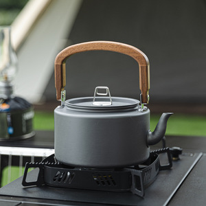 Bouilloire d'extérieur en alliage d'aluminium de 1,2 l, avec poignée en bois, théière de camping légère et portable pour la randonnée et le barbecue - Product Image 1