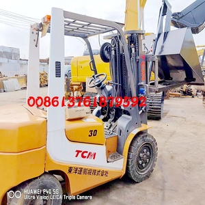 Used TCM FD30 3 Ton Small <b>Mini</b> Forklift with <b>Clamp</b> Diesel 4WD 3m Lifting Height for Sale - Product Image 2