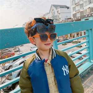 Gafas de sol polarizadas con forma de ojo de gato para niños, protección solar UV400 con montura completa, estilo unisex - Product Image 2