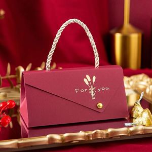 Boîte et sac à bonbons en papier de style chinois et européen créatifs avec impression évanescente personnalisable, taille 57x57cm, pour cadeaux d'événements sportifs - Product Image 2