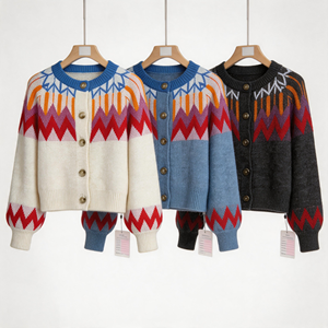 <span class=keywords><strong>Pull</strong></span> en tricot jacquard géométrique coloré à col rond pour <span class=keywords><strong>femme</strong></span>, personnalisé en usine, <span class=keywords><strong>chaud</strong></span> et familial, idéal pour l'hiver - Product Image 2