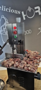 Machine à couper la viande Horus et scie à os multifonction électrique à usage commercial de haute qualité avec moteur fiable - Product Image 5