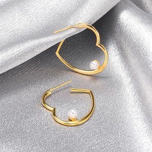 Eleganti Orecchini a Perno con Cuore in Finta Perla, Stile Coreano Minimalista, Gioielli da Donna alla Moda per Uso Quotidiano, Regalo Chic - Product Image 1