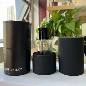 Flacone per Profumo all'Ingrosso da 30 <span class=keywords><strong>ml</strong></span>, <span class=keywords><strong>50</strong></span> <span class=keywords><strong>ml</strong></span>, 100 <span class=keywords><strong>ml</strong></span>, in Vetro Trasparente a Tubo Rotondo con Spruzzatore e Tubo di Carta - Product Image 4