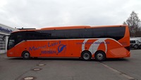 Glansrijke snijplotterfolie met kleurrijke graphics voor borden & posters, geschikt voor buitengebruik, zelfklevend, UV-bestendig, duurzaam