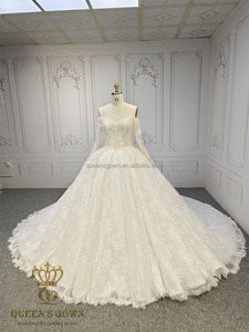 Vestido de Novia QUEENSGOWN de Encaje <span class=keywords><strong>Chantilly</strong></span> Clásico de Lujo <span class=keywords><strong>con</strong></span> Lentejuelas Brillantes, Hombros Descubiertos y Mangas Largas - Product Image 2