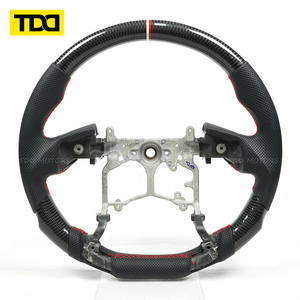Volante TDD de Fibra de Carbono Real con Costuras Negras y Rojas, Compatible con Toyota Land Cruiser Prado, Personalizado de Fábrica - Product Image 1