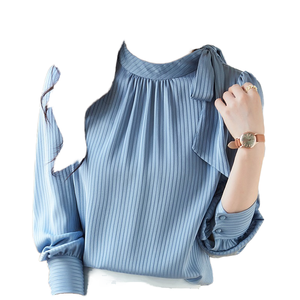 Blusa Elegante para Mujer, Estilo Ejecutivo para el Trabajo, con Cuello de Lazo, Manga Larga y Rayas de Satén - Product Image 1