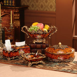 Ensemble d'ornements en résine à grain de bois de style rococo, artisanat, vase, boîte à mouchoirs, plateau à fruits pour les occasions de mariage - Product Image 4