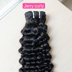 Extensions de cheveux humains indiens naturels ondulés de qualité supérieure avec texture Deep Wave, finition lisse et cuticules alignées - Product Image 4