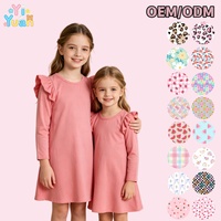 Lockeres Swing-Kleid für Mädchen mit langen Ärmeln, einfarbig rosa, Rundhalsausschnitt, Rüschen an den Schultern, weicher, dehnbarer Stoff, einfaches Alltagskleid für Kinder
