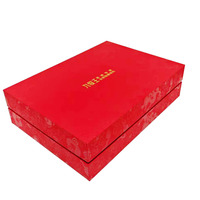 Boîtes cadeaux en carton de luxe personnalisées avec revêtement UV rouge, avec couvercle, logo estampé à chaud avec traitement de surface texturé