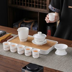 Set da Tè da Viaggio in Ceramica Bianca Stile Cinese Moderno, Design Paesaggistico Montano, Vassoio Portatile, Gaiwan, Tazza da Tè Completa, Souvenir Disponibile - Product Image 3