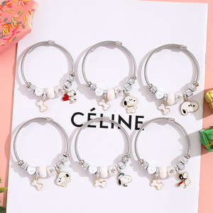 Bracciale di Alta Qualità in Acciaio Inossidabile Placcato Argento con Charm a Forma di Cane Cartone Animato <span class=keywords><strong>Perline</strong></span> a Foro Largo e Ciondolo a Cuore <span class=keywords><strong>per</strong></span> Ragazze - Product Image 1