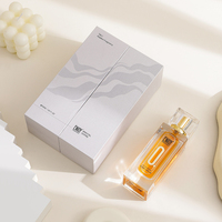 Faible MOQ, Vente en Gros, Bouteille en Verre Anti-Fuite 50ml, Boîte Intérieure Rose, Étiquette Personnalisée pour Magasin de Cadeaux, Parfum Longue Durée