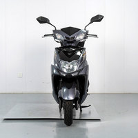 Scooter à essence puissant Ling 125cc avec frein à disque avant et frein à moyeu arrière pour les trajets urbains