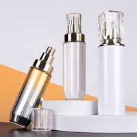 Bouteilles en plastique acrylique dorées vides de luxe 30/50g 30/50/100/130ML pour sérum pour la peau, crème pour le visage, crème pour les yeux, emballage cosmétique