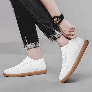 Zapatos al por mayor de fábrica, nuevos, modernos, cómodos, de una pieza, fáciles de poner, informales y versátiles, con superficie de malla, para caminar. - Product Image 3