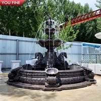 YOUFINE Fontaine Pégase à trois niveaux en marbre noir sculpté à la main, statues de chevaux ailés pour l'aménagement paysager des cours de châteaux