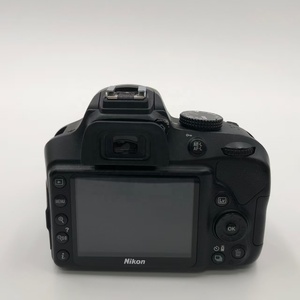 Appareil photo reflex numérique <span class=keywords><strong>Nikon</strong></span> D3400 d'occasion en gros, 18-55mm VR, 24,2MP, Bluetooth, SnapBridge, qualité supérieure, reconditionné pour la revente aux détaillants - Product Image 3