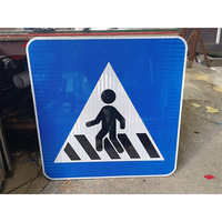 Panneaux de signalisation routière en aluminium réfléchissant bleu, épaisseur 2,0 mm, signalisation de sécurité triangulaire et fléchie pour utilisation routière