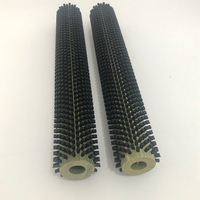 Brosse de nettoyage de panneaux solaires rotative à double tête alimentée par l'eau avec perche télescopique 3,5M 5,5M 7,5M