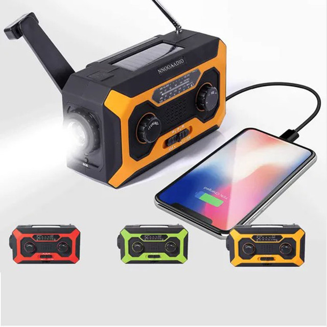 Hot Solar Powered Radio 2000Mah Emergency Dynamo Radio Solarpanel Led Light Camping Battery Hand Crank Charger