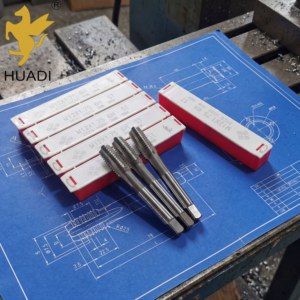 Kit d'outils de <span class=keywords><strong>taraudage</strong></span> CNC haute performance homogénéisés par vapeur pour l'usinage de l'acier à outils, composant pour une durée de vie prolongée des outils - Product Image 1