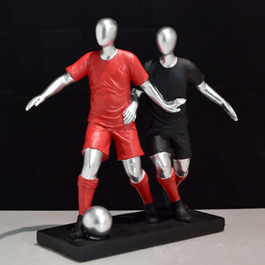 Hars Ambachtelijke Sport Atleet Figuur Nordic Creatieve Decoratieve Beeldjes Voetballer Miniaturen Voetballer Standbeeld Voetballer