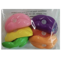 Jokez n Prankz Sifflet en plastique certifié EN71, Lèvres en cire, Sachet plastique, 5-7 ans, Unisexe, Ensemble combiné de 6, Cadeau de fête original, Blagues et farces