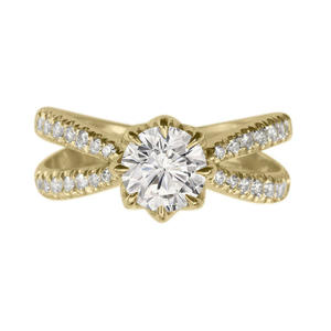 Anello di Fidanzamento Q595 per Donna in Oro Bianco con Diamante Taglio Brillante Rotondo Colore G e Pietre Laterali in Diamante Naturale - Product Image 5