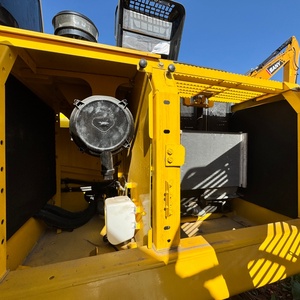 Envío Gratuito y Servicio Postventa. Adecuado para Tareas en Obras de Construcción. Excavadora Hidráulica de Cadenas Komatsu PC200-8 Usada - Product Image 3