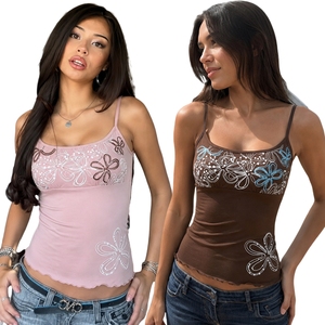 Camisole Y2K Vintage à imprimé floral, coupe ajustée, extensible, bretelles spaghetti contrastantes, tricotée, décontractée, écologique, pour l'été - Product Image 1