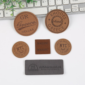 Étiquettes en cuir personnalisées Rongsheng, gaufrées et thermosoudées pour jeans, sacs, vêtements, impression de logo, personnalisation en usine. - Product Image 4