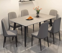 Ensemble de table à manger moderne en marbre blanc rectangulaire avec chaises rembourrées bicolores pour cuisine, salle à manger, maison, restaurant, hôtel