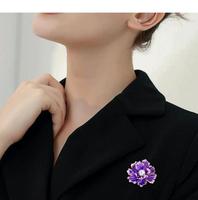 Broche de corsage haut de gamme en alliage de perles anti-exposition style chinois, motif pivoine, pour Cheongsam, accessoires féminins, vente en gros
