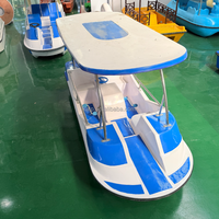 Bateau à pédales en fibre de verre pour 4 personnes, idéal pour la pêche et les loisirs en lac ou en mer, mini jet-boat familial en plastique