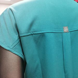Vêtements médicaux sur mesure <span class=keywords><strong>en</strong></span> gros, ensembles de blouses médicales brunes, uniforme de travail pour infirmières, extensible, respirant, manches courtes, uniforme de médecin, uniforme de salon - Product Image 4