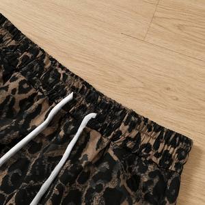 Pantalones Deportivos Anchos para Hombre, con Logotipo Personalizado, de Poliéster, Estampado Vintage de Leopardo y Guepardo, Cintura Elástica con Cordón Ajustable, Siete Rayas - Product Image 3