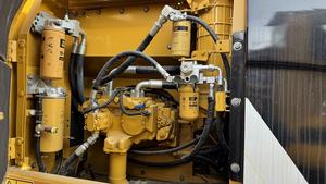 รถขุดตีนตะขาบ320D แมว320ของแท้ Cat320d2 320dl 320D มือสอง - Product Image 4