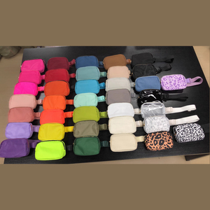 Riñonera con estampado de logotipo personalizado OEM para mujer, riñonera con cremallera a prueba de agua a la moda para senderismo y carrera 2023 - Product Image 5