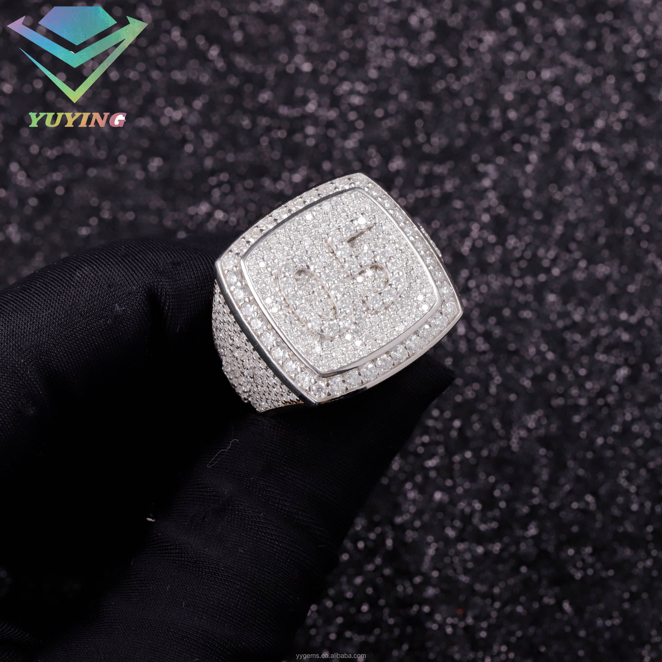 แหวนเงินโมอิสซาไนต์