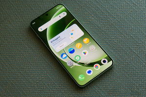 Versión Global One Plus 15R 6.83'' 165Hz Amoled SD 8 Gen 5 Batería de 7400mAh Cámara de 50MP IP69K Resistente al Agua Teléfono Inteligente 5G Económico - Product Image 4