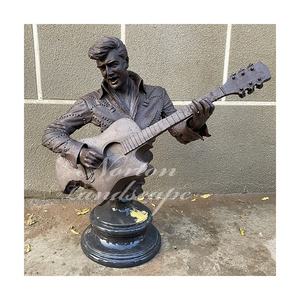 مخصص الحديثة ديكور المنزل بالحجم الطبيعي تمثال برونز تمثال العزف على الجيتار تمثال النحت للبيع - Product Image 3