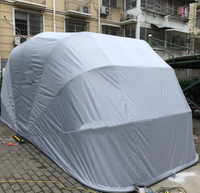 Abri de voiture pliable d'extérieur de conception nouvelle, de haute qualité, imperméable, durable, avec structure métallique et toit en arche facile à installer