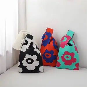 Bolso de mano de moda con forma de chaleco, bolso de compras con patrón de flores recicladas de punto de ganchillo grande